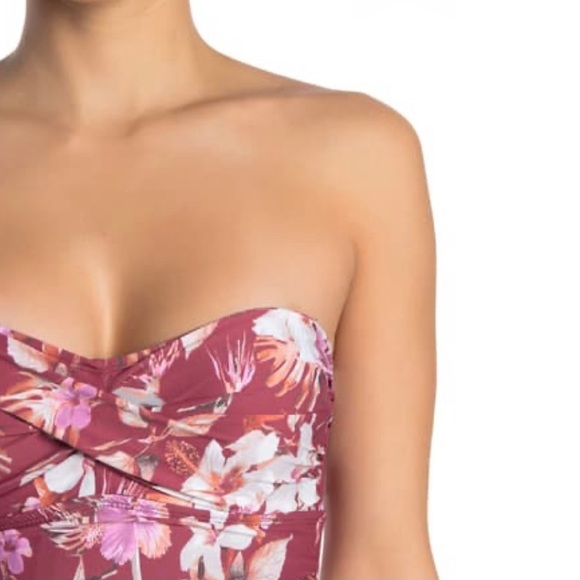 NEW Athena One-Piece Swimsuit - Picture 4 of 6